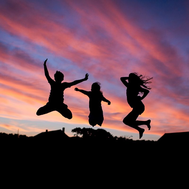 Frieden, Freude und Mut mit Holistic Master Healing gewinnen